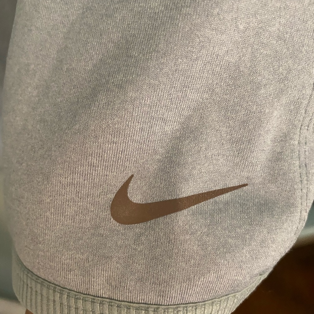 Nike jacket - Picture 2 of 6